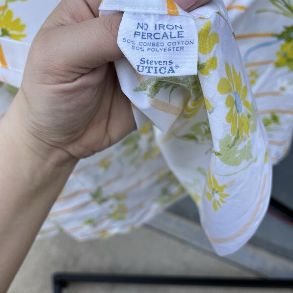 Vintage Utica Flat Sheet Twin Yellow Green Floral MCM Daisies 70s 82x96 - Picture 2 of 5